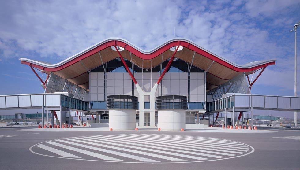 Аэропорт мадрида: как добраться до центра города быстро и недорого. отзывы – 2022