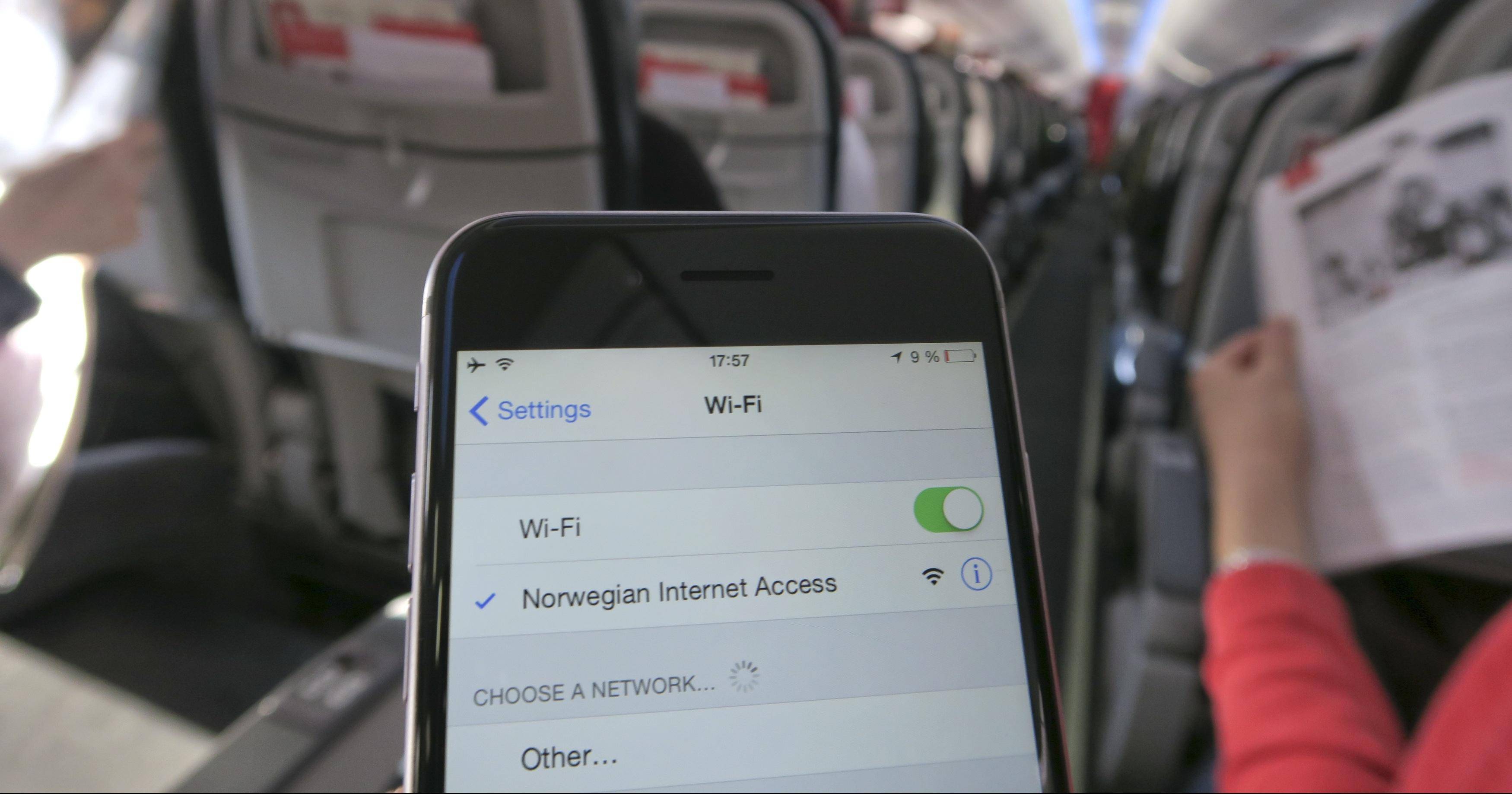 Можно ли пользоваться мобильным телефоном в самолете