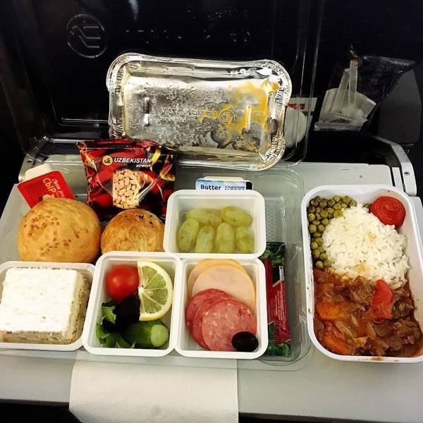 Выбор питания на борту аэрофлота: что входит в меню и как заказать