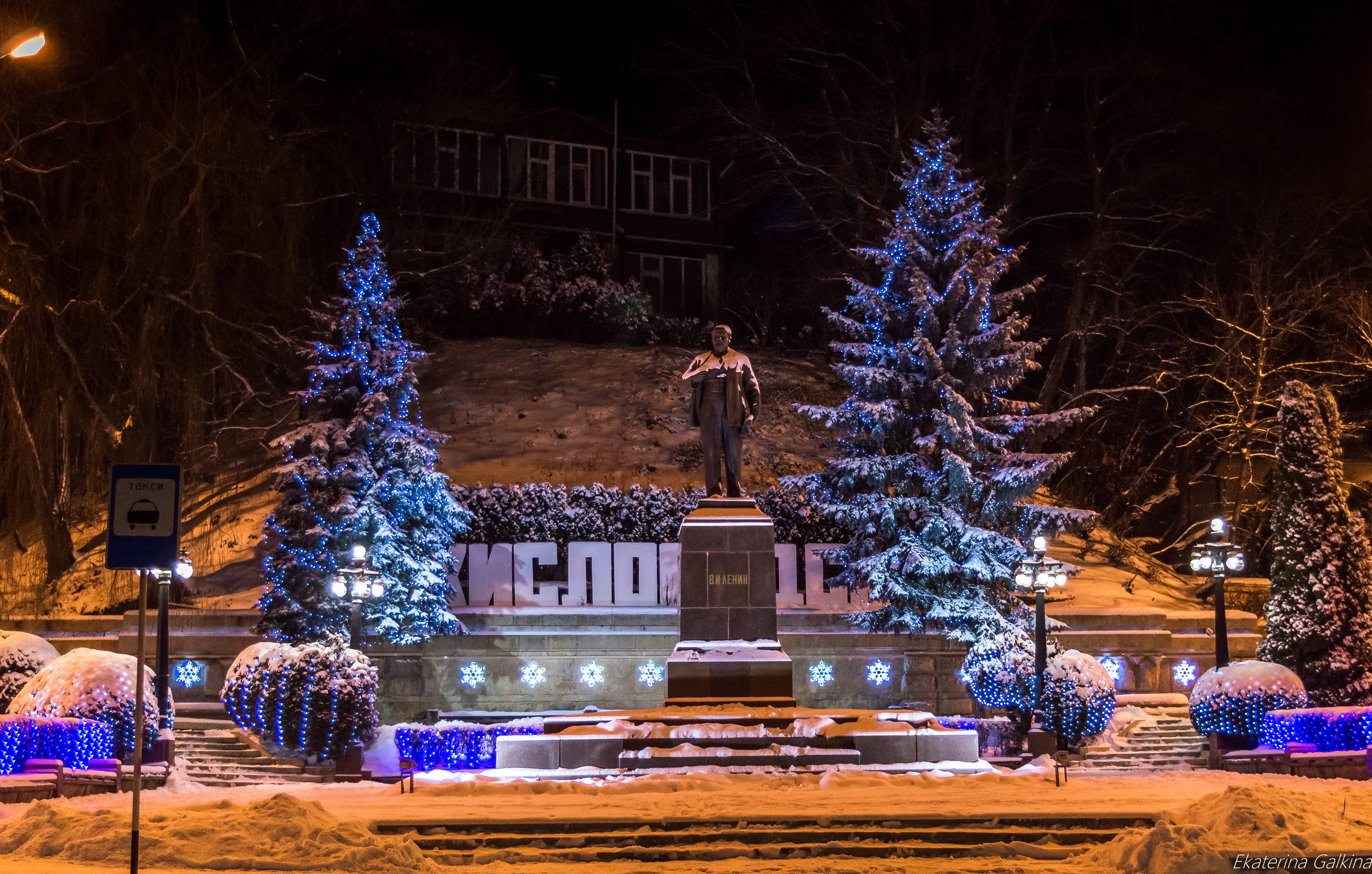 Смотри! новый год 2018 в кисловодске: обзор недорогих отелей с программой