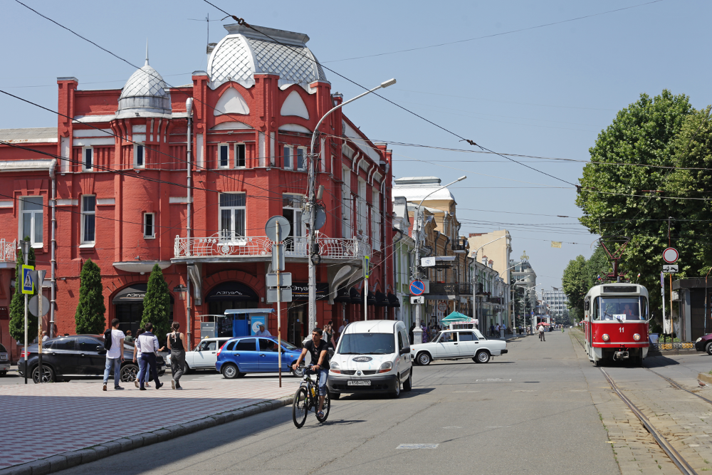 Проспект города владикавказ. Владикавказ Центральная улица.