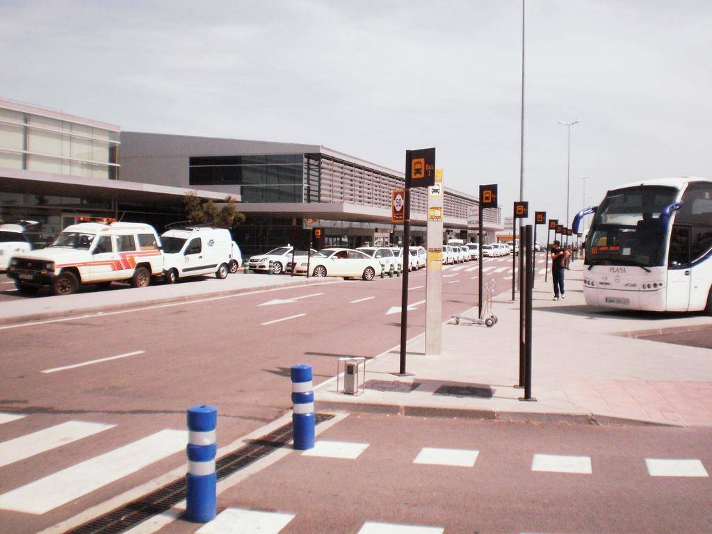 Популярный аэропорт реус в испании