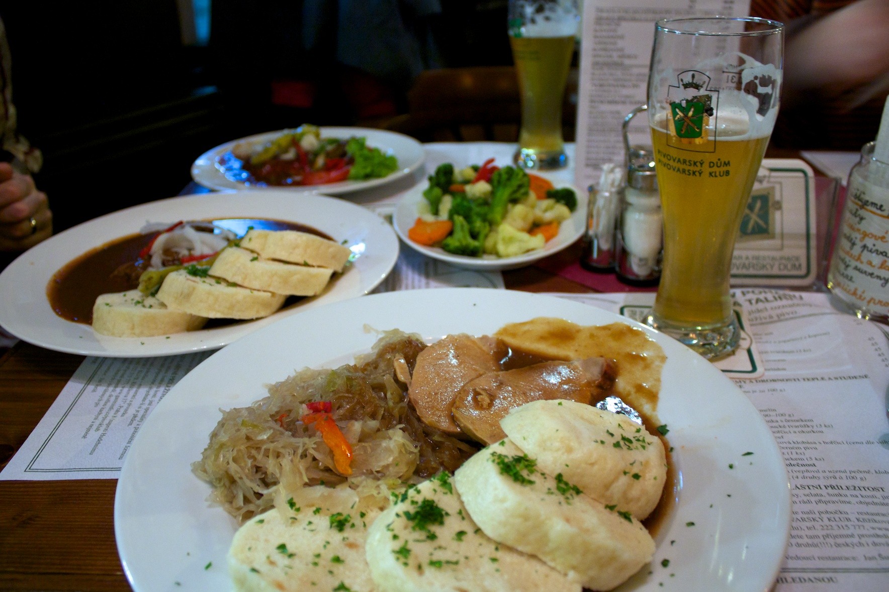 Заведения Праги, где можно вкусно и недорого поесть