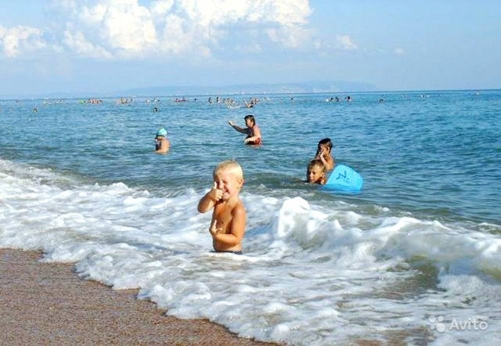 Где лучше отдохнуть на юге. Черное море пляж. Дети на море. Лучшие пляжи для отдыха с детьми. Курорты черного моря.