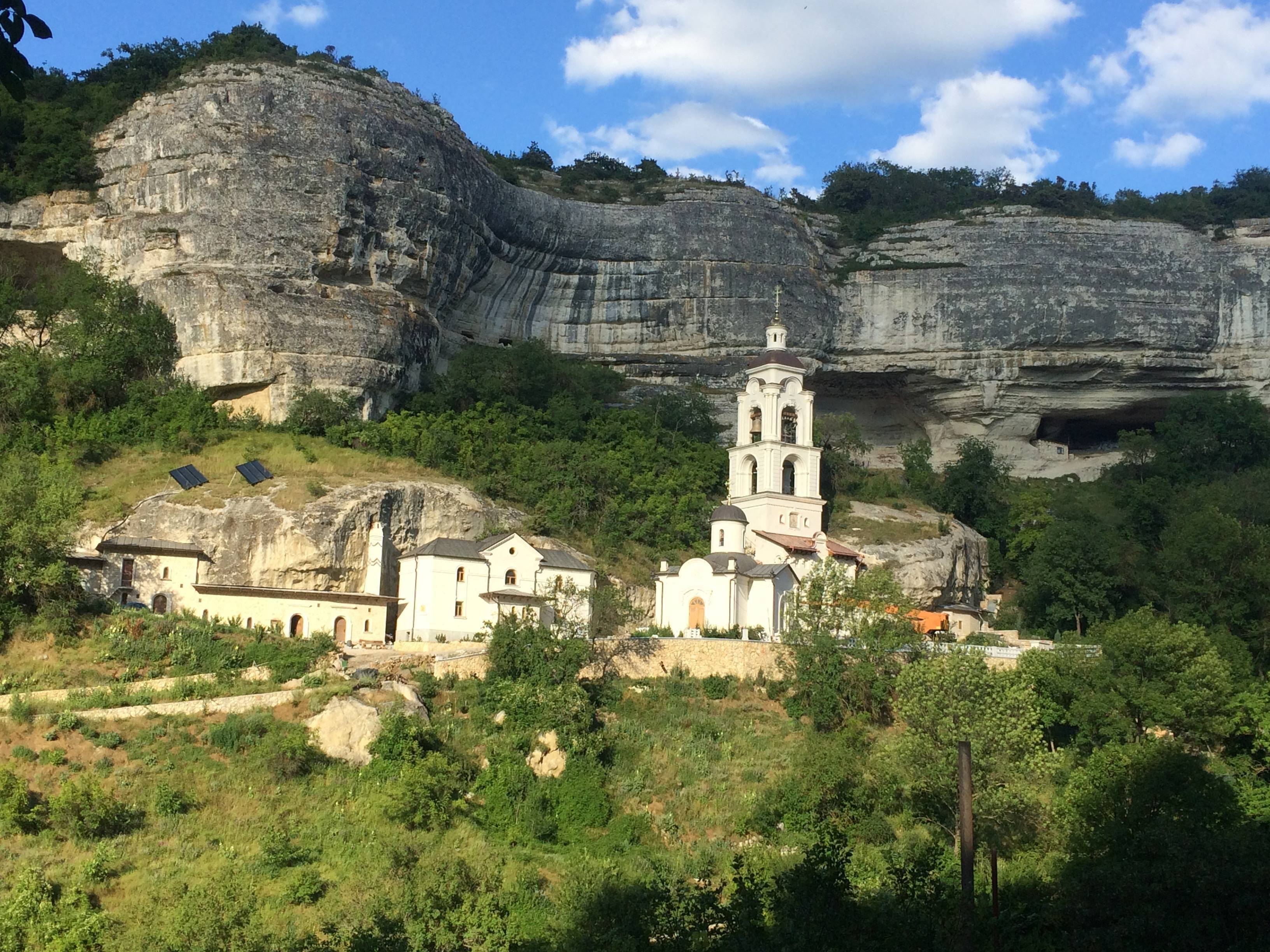 Чуфут Кале монастырь в скале