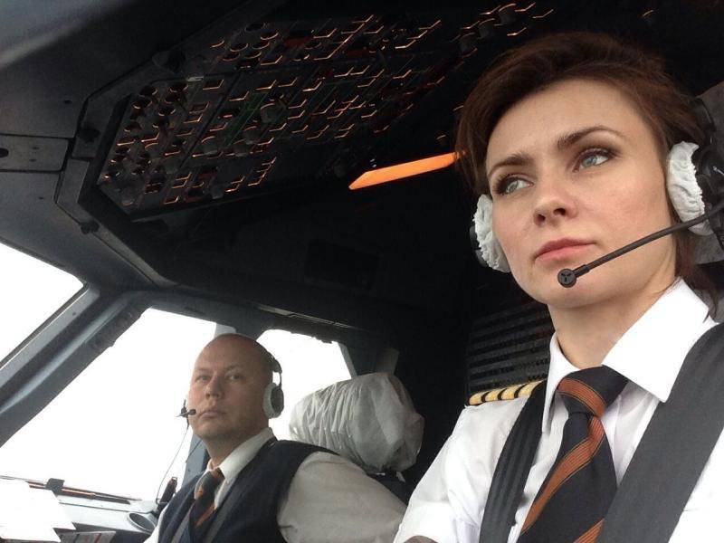 Российские женщины пилоты гражданской авиации. женщины-пилоты в россии: список с фото, особенности обучения и нюансы работы