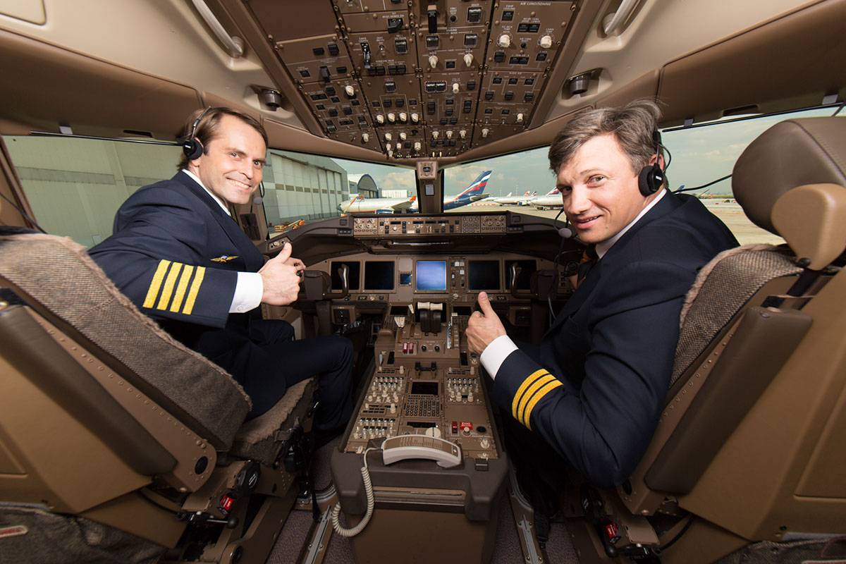 Сколько получают пилоты гражданской авиации пассажирского самолёта в россии в 2022 году