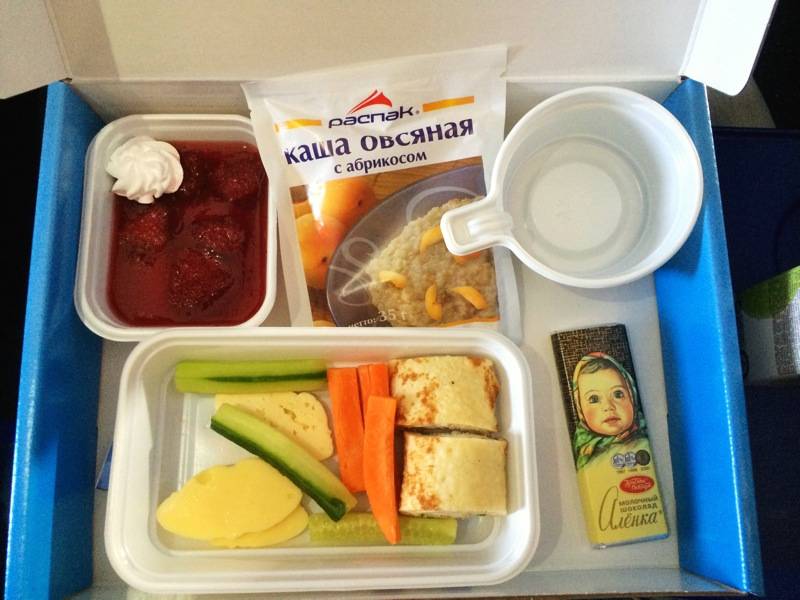 Детское питание в ручной клади в самолете: правила провоза смесей