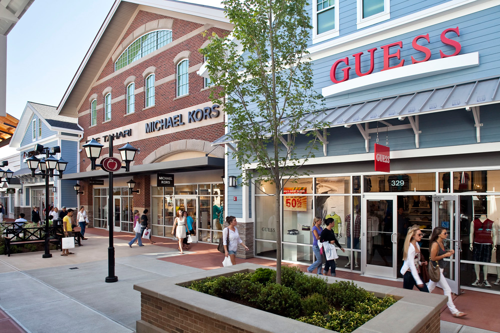 Outlet usa. Аутлет США. Аутлет в Америке. Америка шоппинг аутлеты. Аутлеты в Европе и США.