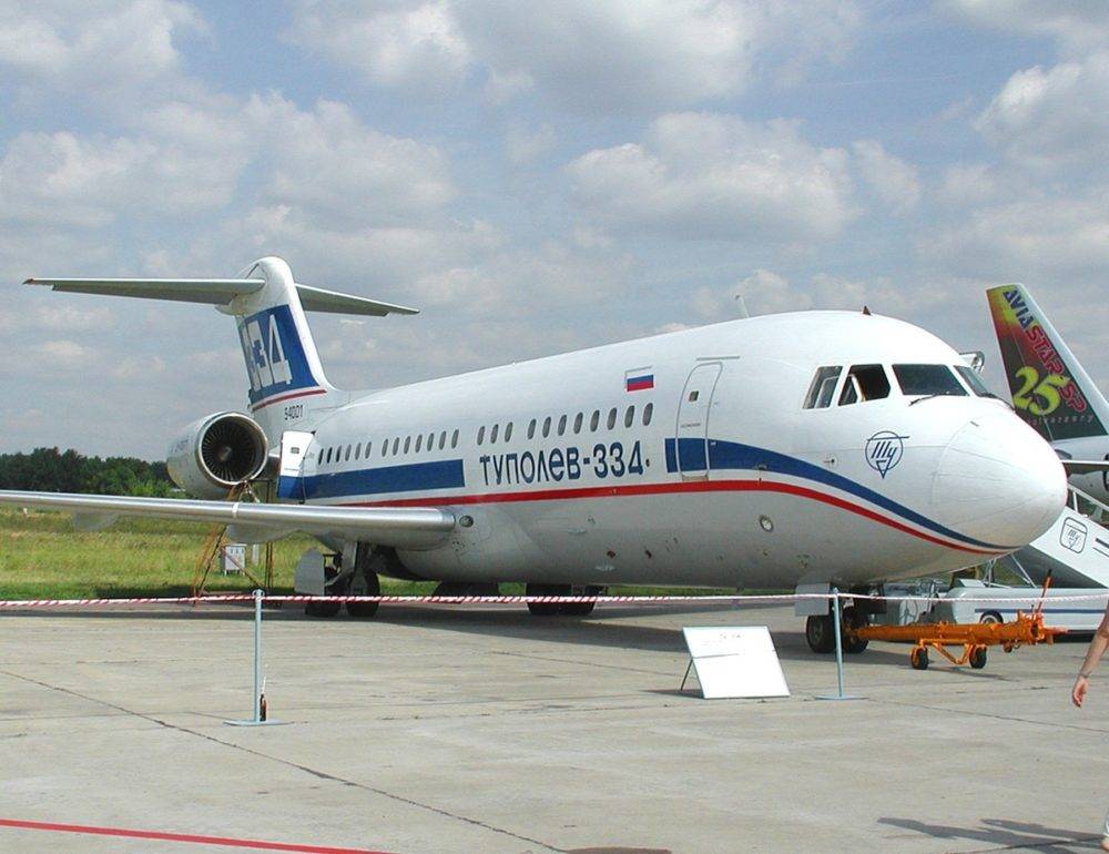 Ту-334 - российский ближнемагистральный пассажирский самолёт
ту-334 - российский ближнемагистральный пассажирский самолёт