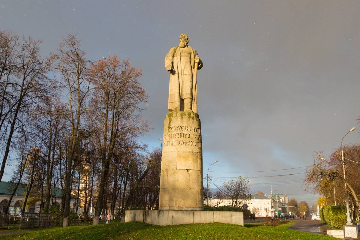 Памятник ивану сусанину картинки