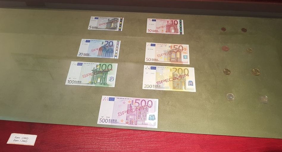 Официальная валюта в черногории