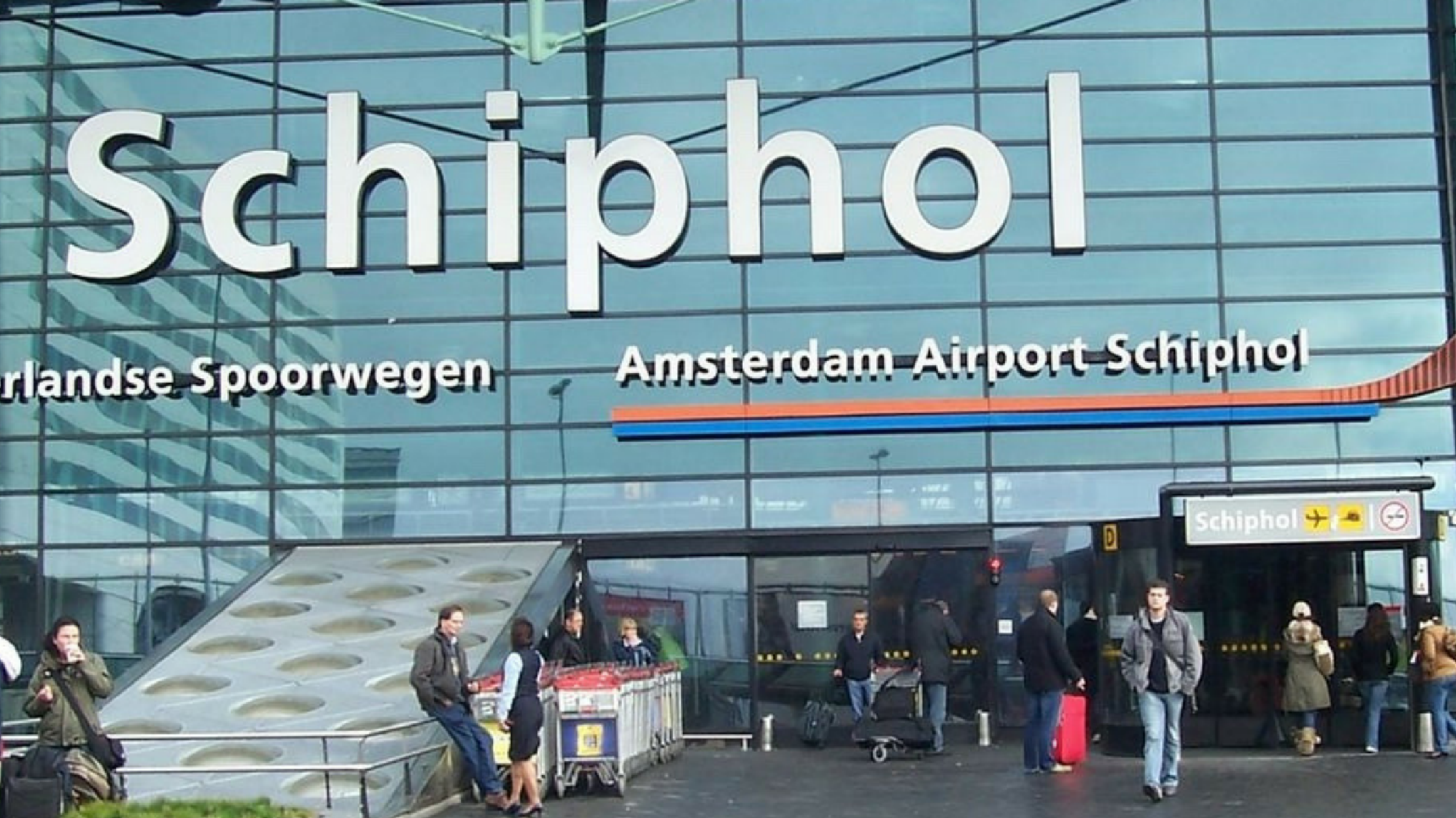 Как добраться из аэропорта амстердама в центр города - 4 способа