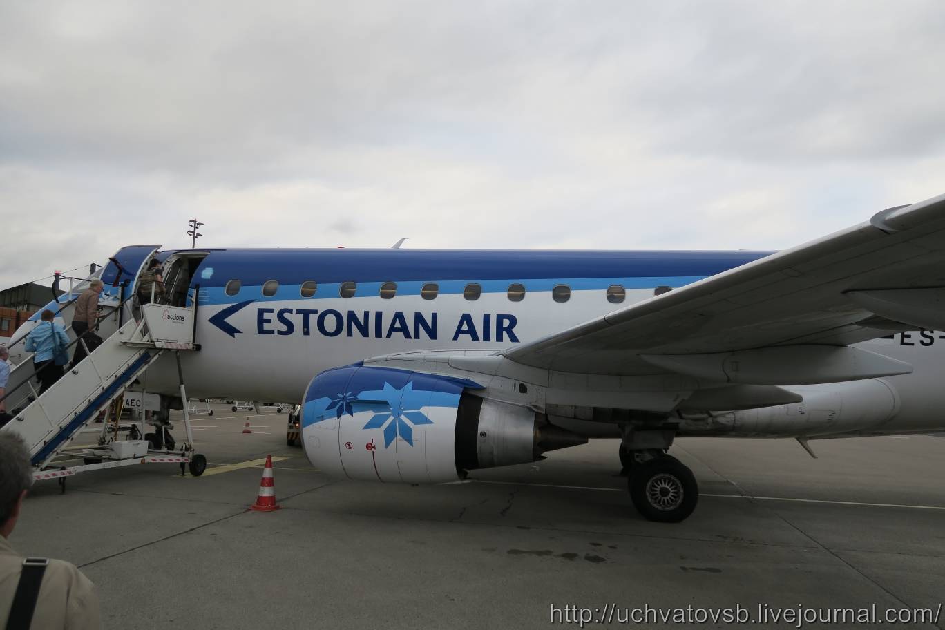 Estonian airсодержание а также история [ править ]