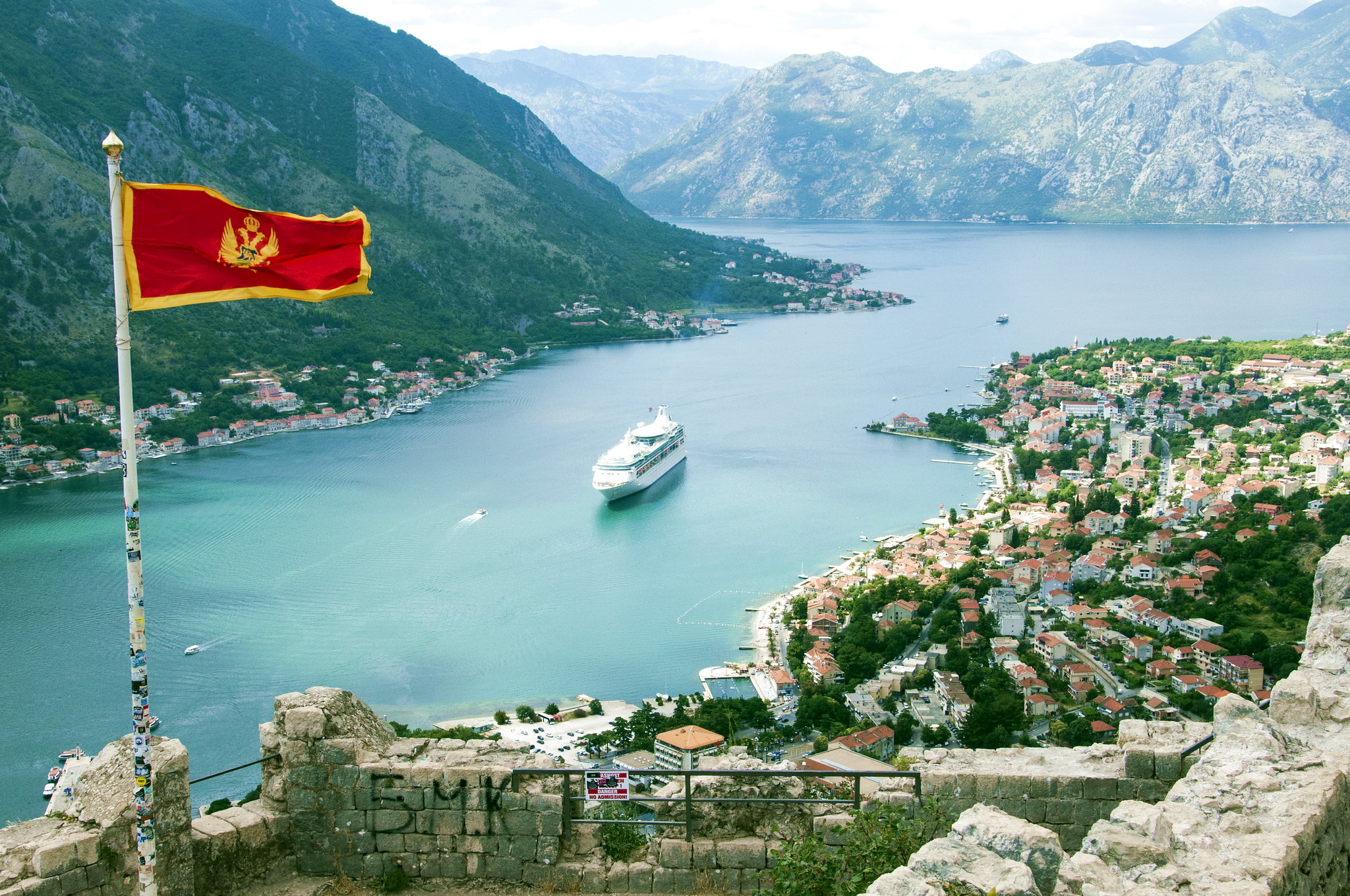 Работа и вакансии в черногории
