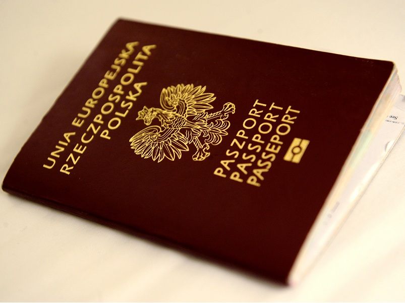 Получение гражданства польши в 2023 году, что нужно, стоимость, документы | provizu.ru