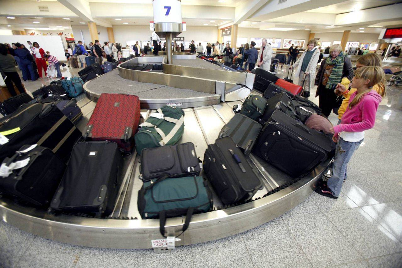 Сколько можно провезти багажа в самолете. практические советы