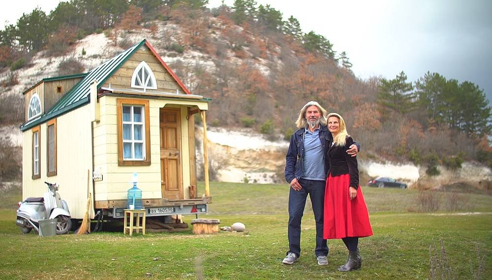 Обмен домами. Александр Зурбаганский. Домик на колесах супруги Зурбаганские. Дом на канале ю.