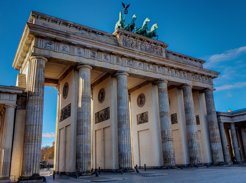 Архитектурный ансамбль бранденбургские ворота: берлин