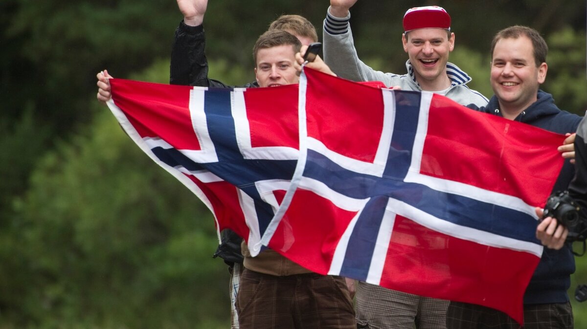 Норвегия относится к европе. Норвежцы. Жители Норвегии. Норвегия люди. Норвежцы Патриоты.
