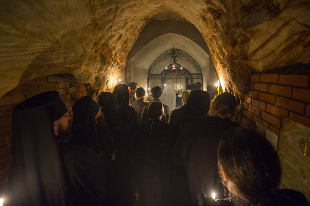 Свято-успенский пещерный монастырь в бахчисарае: от истоков до современности