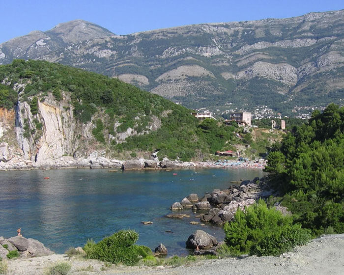 Курортный город сутоморе в черногории