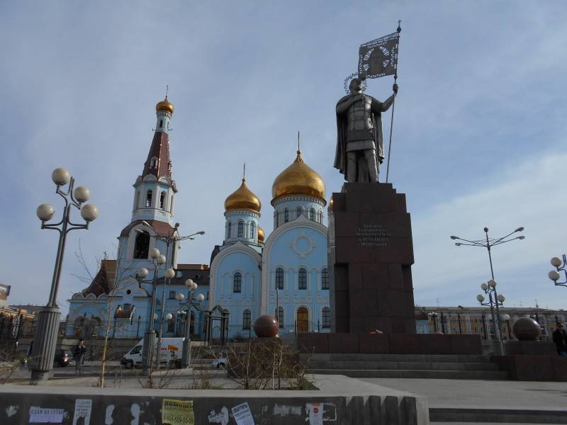 Описание города читы. Город Чита Забайкальский край достопримечательности. Памятники города Чита. Вокзал Чита памятник. Чита памятники архитектуры.