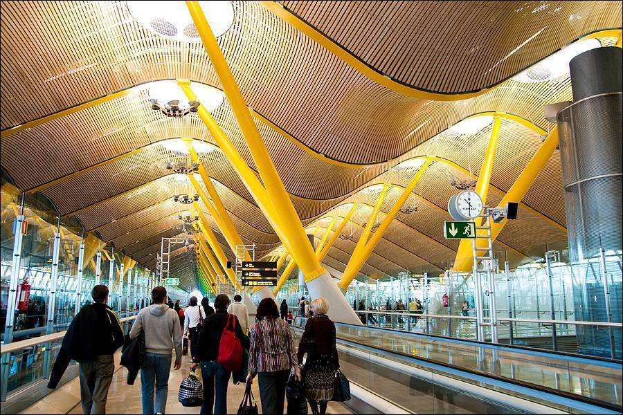 Аэропорт мадрид-барахас, испания, как добраться из аэропорта валенсии до центра города