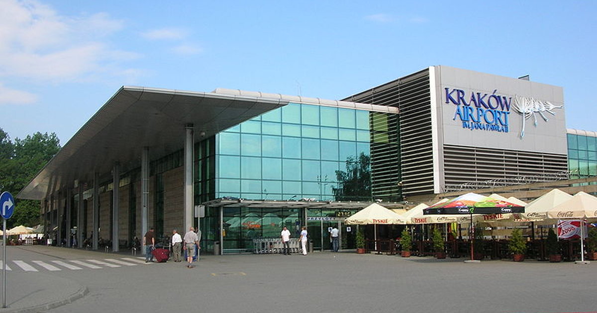 Краковский международный аэропорт имени иоанна павла iiистория а также удобства