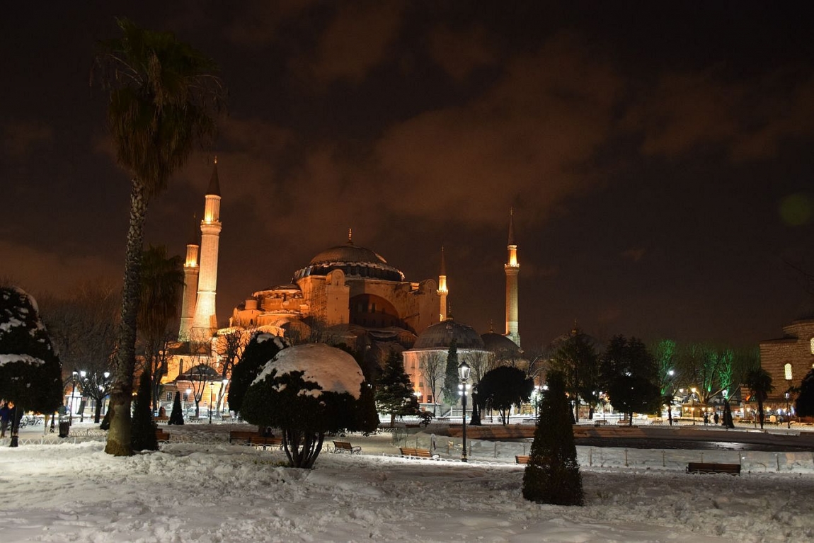 Стамбул зимой: стоит ли ехать, погода, чем заняться, зимний шоппинг и распродажи