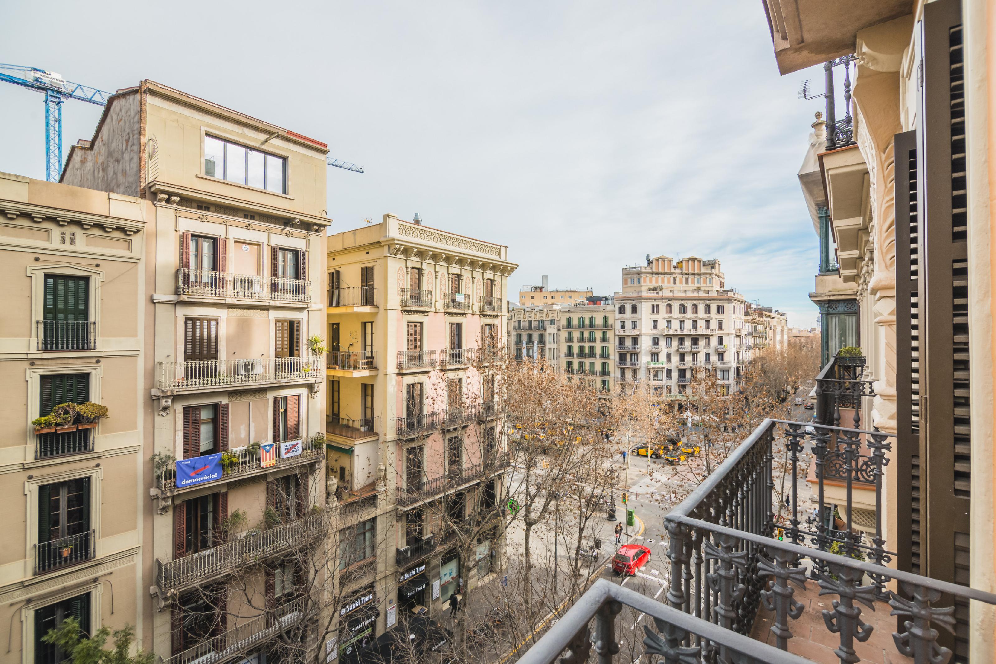 6 квартир в Барселоне в испанском стиле