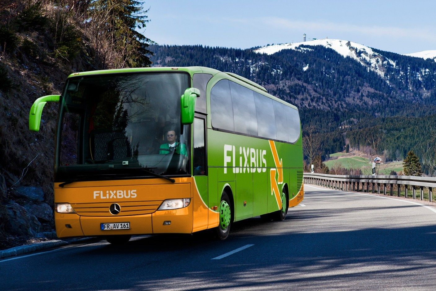 Автобусный тур в италию из минска. Фликсбус. Flixbus Италия. Intercars Europe автобусы. Flixbus автобусы.