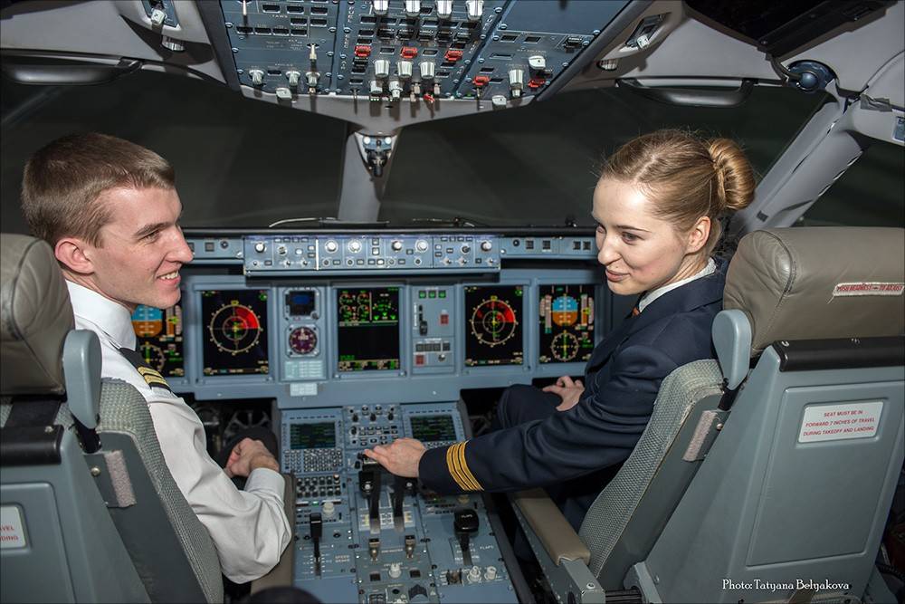11 привлекательных девушек-пилотов, покоривших своей красотой инстаграм