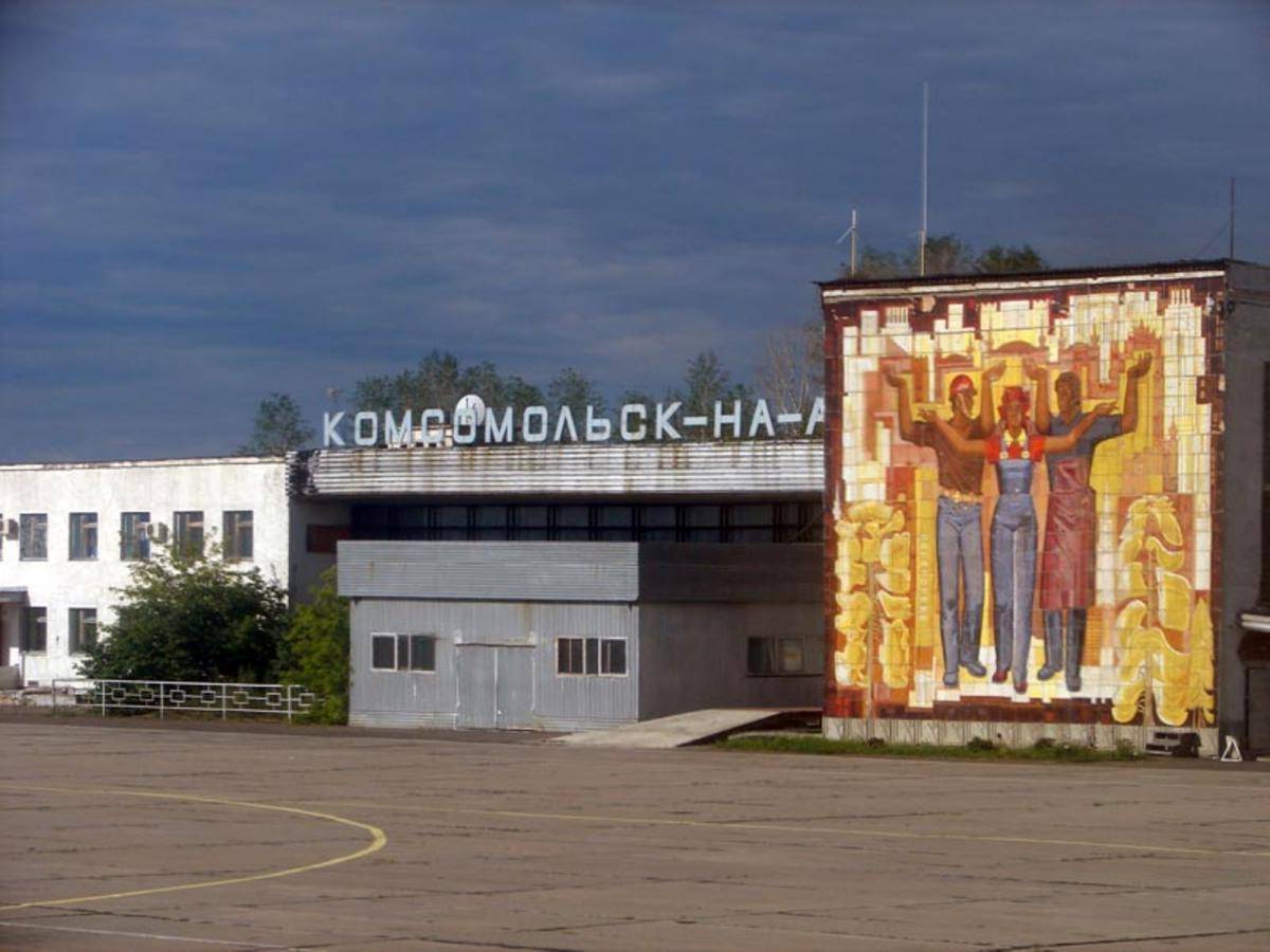 Аэропорт в комсомольске-на-амуре: описание, расположение, маршруты