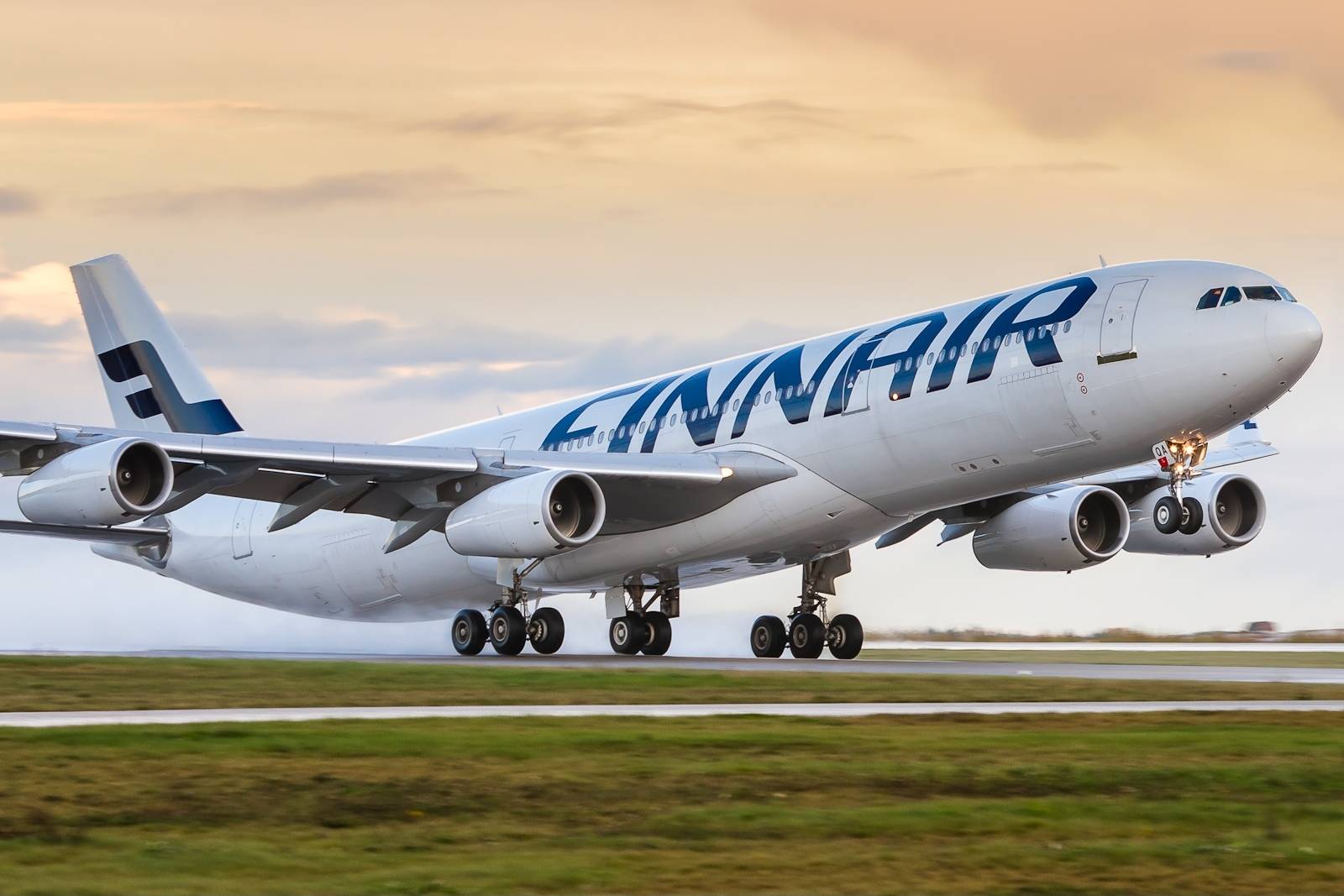 Государственный авиаперевозчик Финляндии Finnair (Финские Авиалинии)