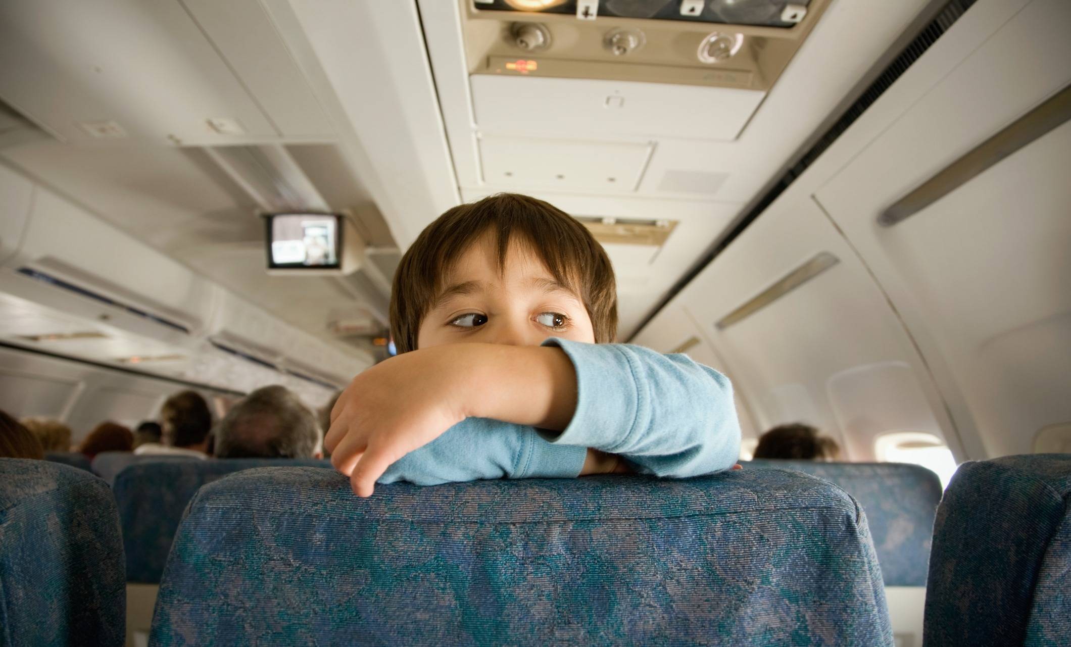 Перелет с годовалым ребенком на самолете: что необходимо знать