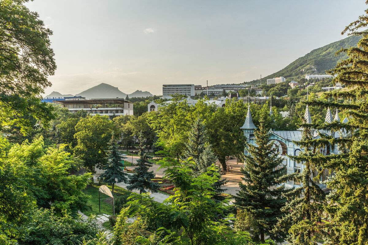 Курорты кавказских минеральных вод, название и лечение