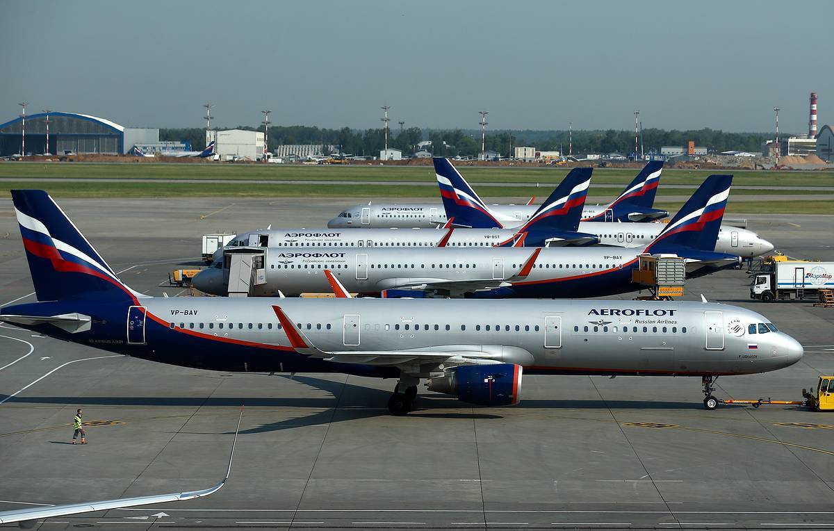 Русские авиакомпании. Самолёт АК Аэрофлот. Самолеты авиакомпании Aeroflot. Авиакомпания Аэрофлот российские авиалинии. Самолёт Аэрофлот российские авиалинии.