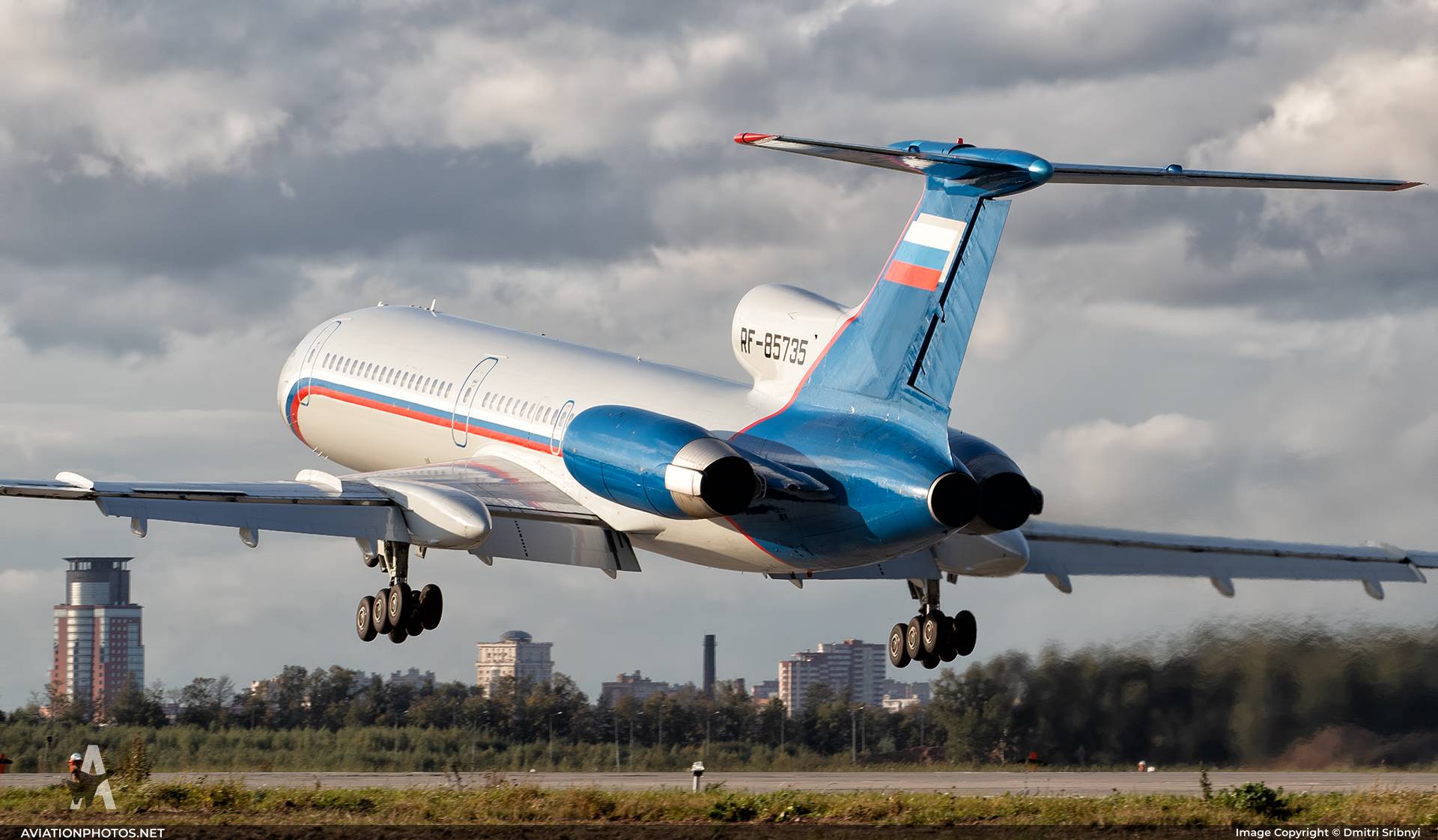 Пассажирский самолет ту 154. Ту-154 пассажирский самолёт. Ту-154 м ВВС. Туполев ту 154м. Ту - 154м.