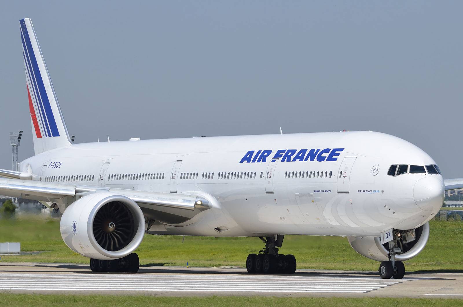 Национальная французская авиакомпания air france (эйр франс)