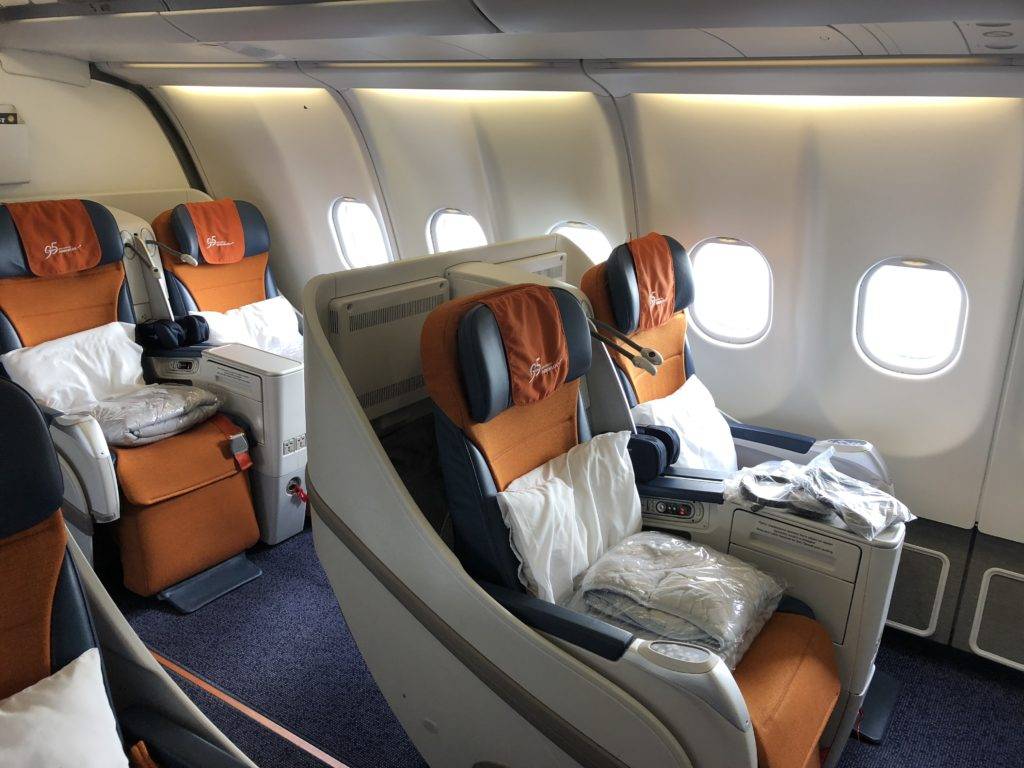 Фото бизнес-класса в самолете: оцените варианты | авиакомпании и авиалинии россии и мира